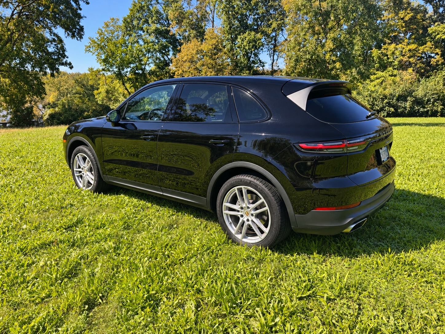 Used 2020 Porsche Cayenne AWD/4WD image 2