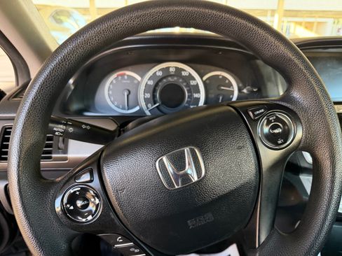 Used 2014 Honda Accord LX image 11