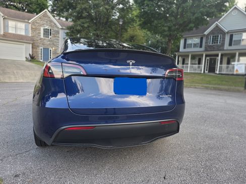 Used 2025 Tesla Model Y Long Range AWD/4WD image 14