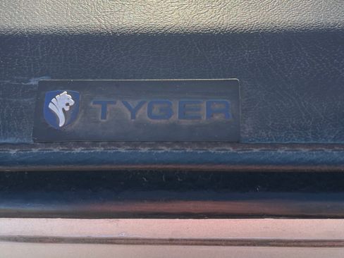 Used 2001 Toyota Tacoma Limited image 25