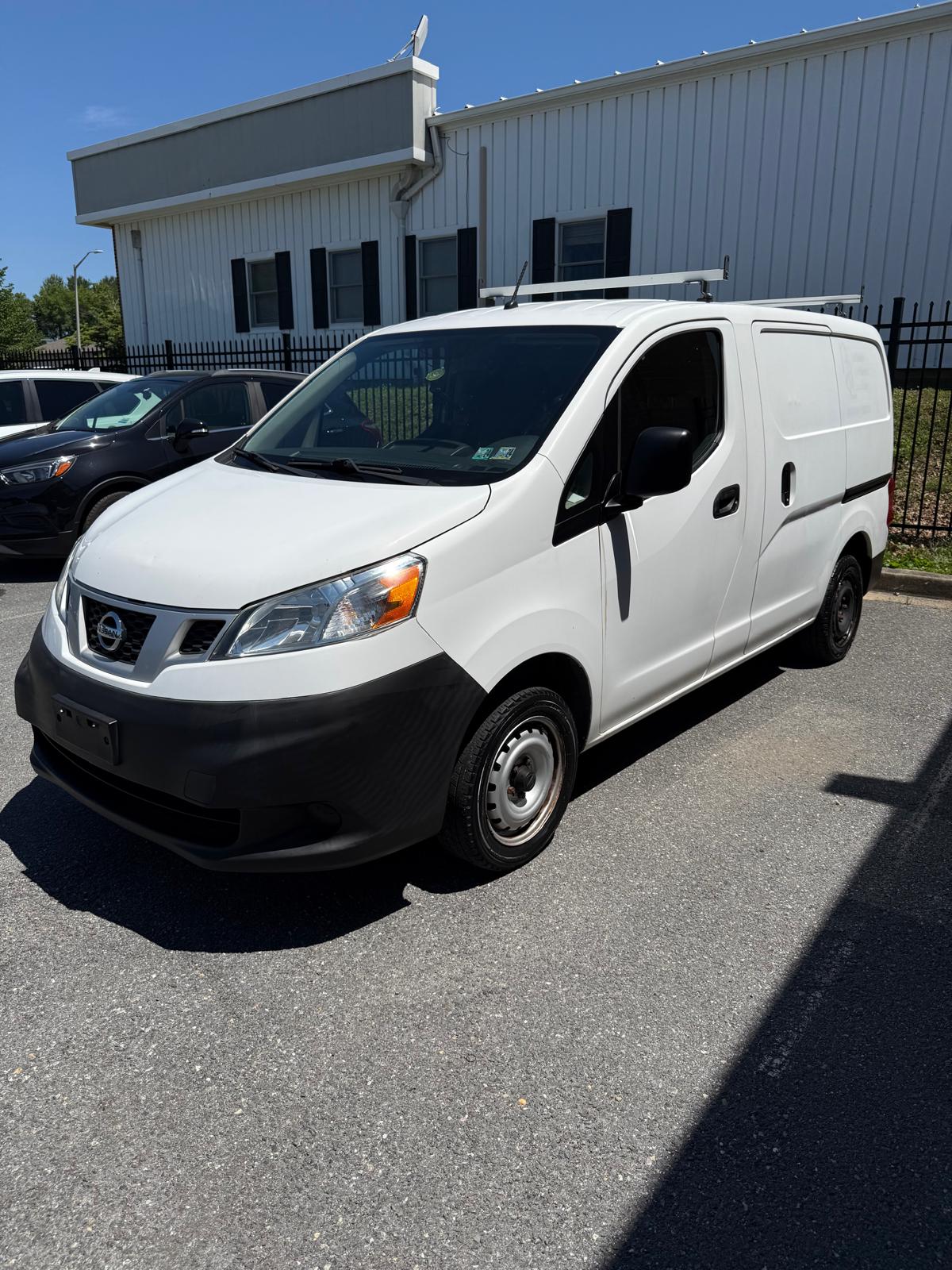 Used 2014 Nissan NV200 SV w/ Back Door Glass Package FWD image 1