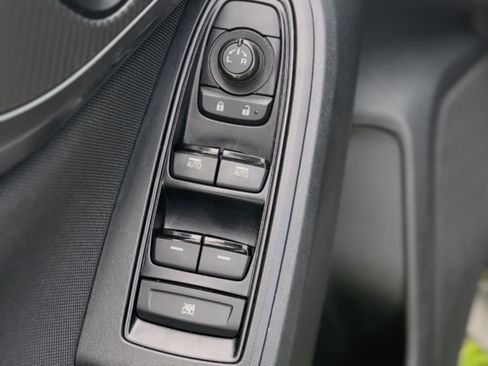 Used 2022 Subaru WRX AWD/4WD image 16