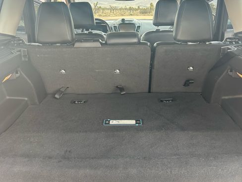 Used 2017 Ford C-MAX Energi Titanium w/ Equipment Group 501A image 5