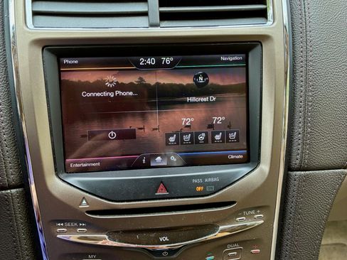 Used 2011 Lincoln MKX AWD w/ 102A Rapid Spec Order Code image 19