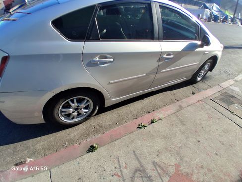 Used 2011 Toyota Prius Two image 4