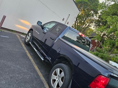 Used 2012 RAM 1500 Express AWD/4WD image 2