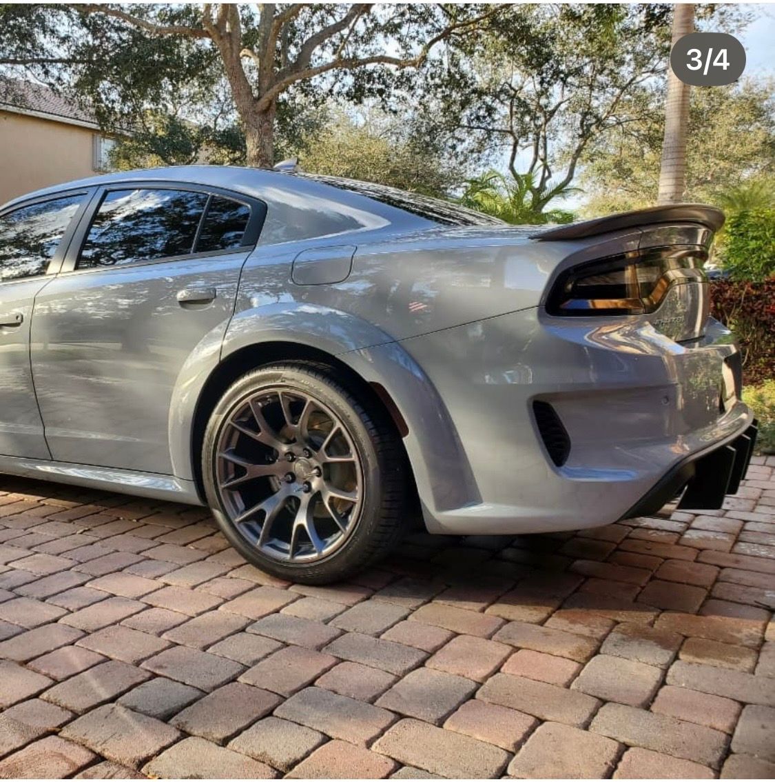 Used 2020 Dodge Charger SRT Hellcat w/ Harman/Kardon Audio Group RWD image 5
