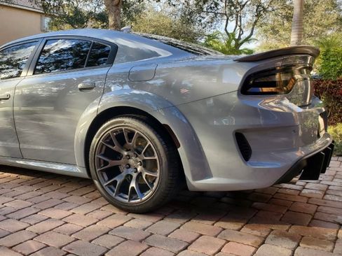 Used 2020 Dodge Charger SRT Hellcat w/ Harman/Kardon Audio Group RWD image 5