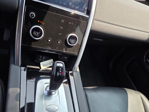 Used 2023 Land Rover Discovery Sport SE AWD/4WD image 15