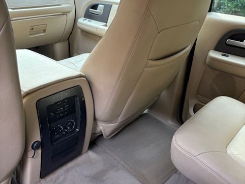Used 2003 Ford Expedition Eddie Bauer image 11