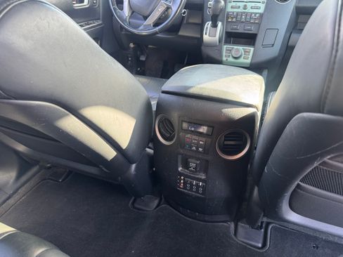 Used 2011 Honda Pilot Touring image 19