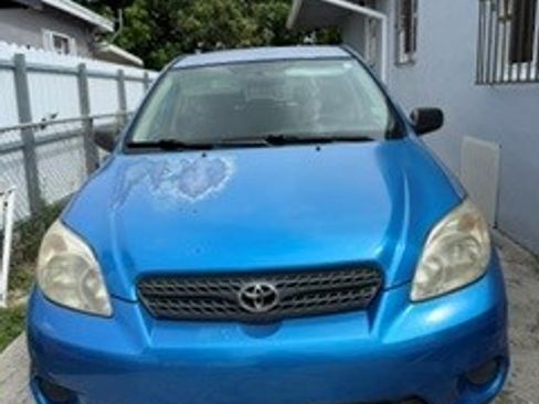 Used 2007 Toyota Matrix FWD image 1