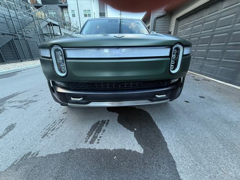 Used 2023 Rivian R1S Adventure Quad AWD/4WD image 9