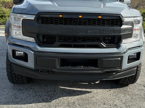 Used 2020 Ford F150 Lariat image 2