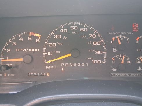 Used 1996 Chevrolet Tahoe 4WD 2-Door image 8