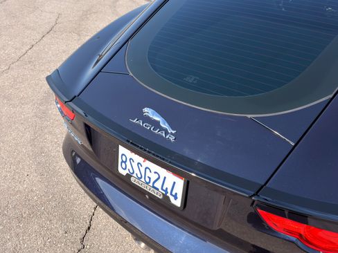 Used 2016 Jaguar F-TYPE Coupe RWD image 5