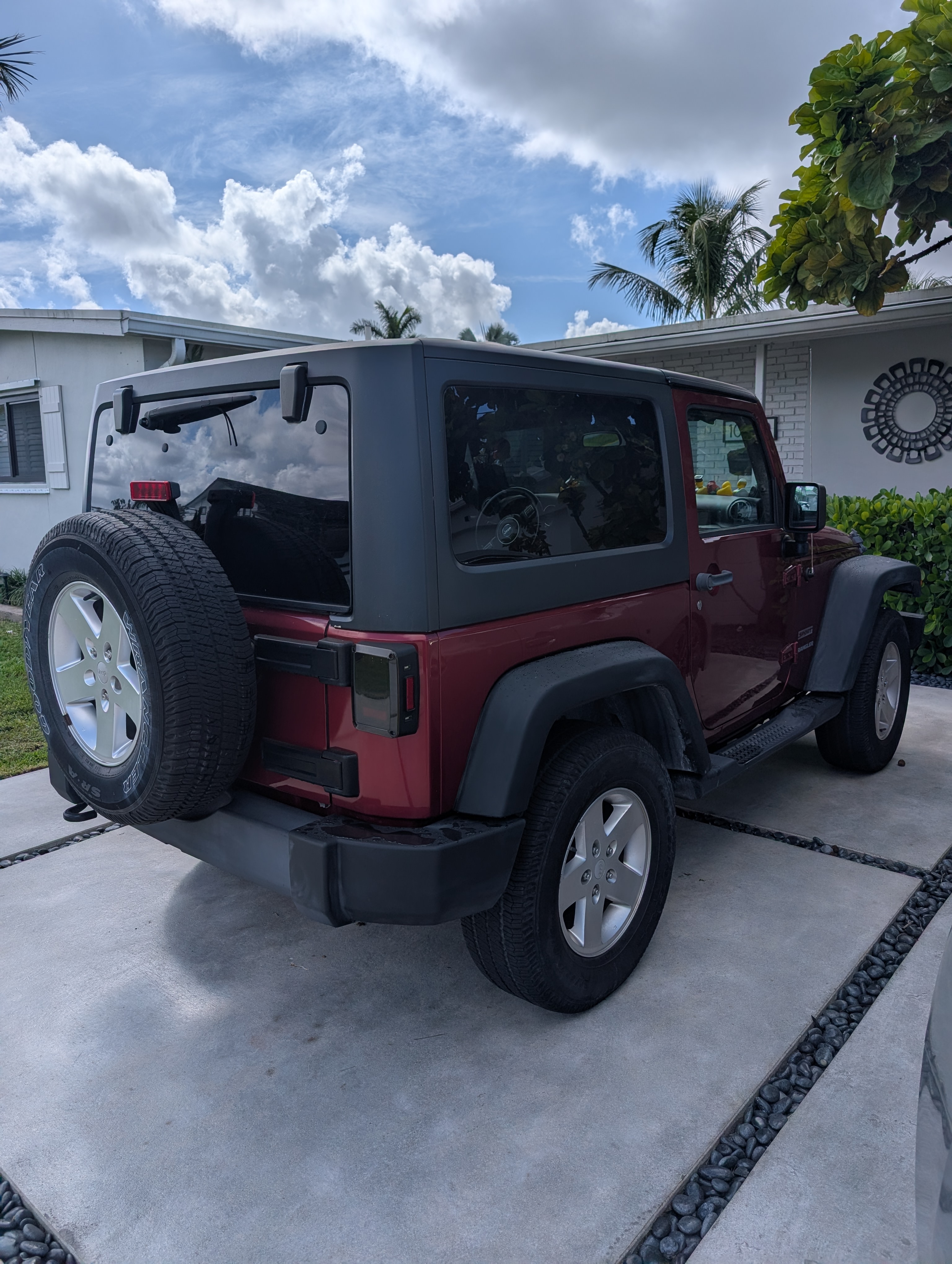 Used 2011 Jeep Wrangler Sport AWD/4WD image 12