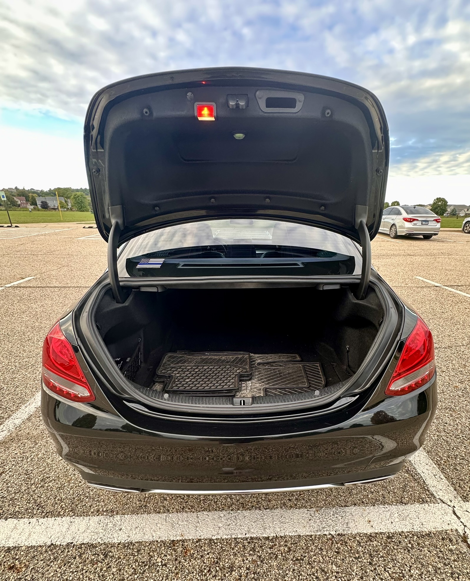 Used 2017 Mercedes-Benz C 300 4MATIC Sedan image 8