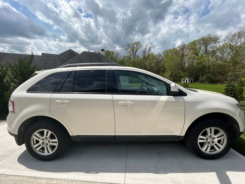 Used 2008 Ford Edge SEL FWD image 2