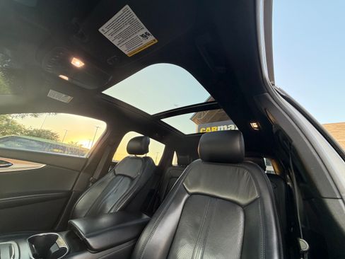 Used 2019 Lincoln Nautilus Reserve w/ Ultimate Package AWD/4WD image 13