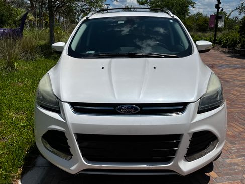 Used 2013 Ford Escape Titanium AWD/4WD image 4