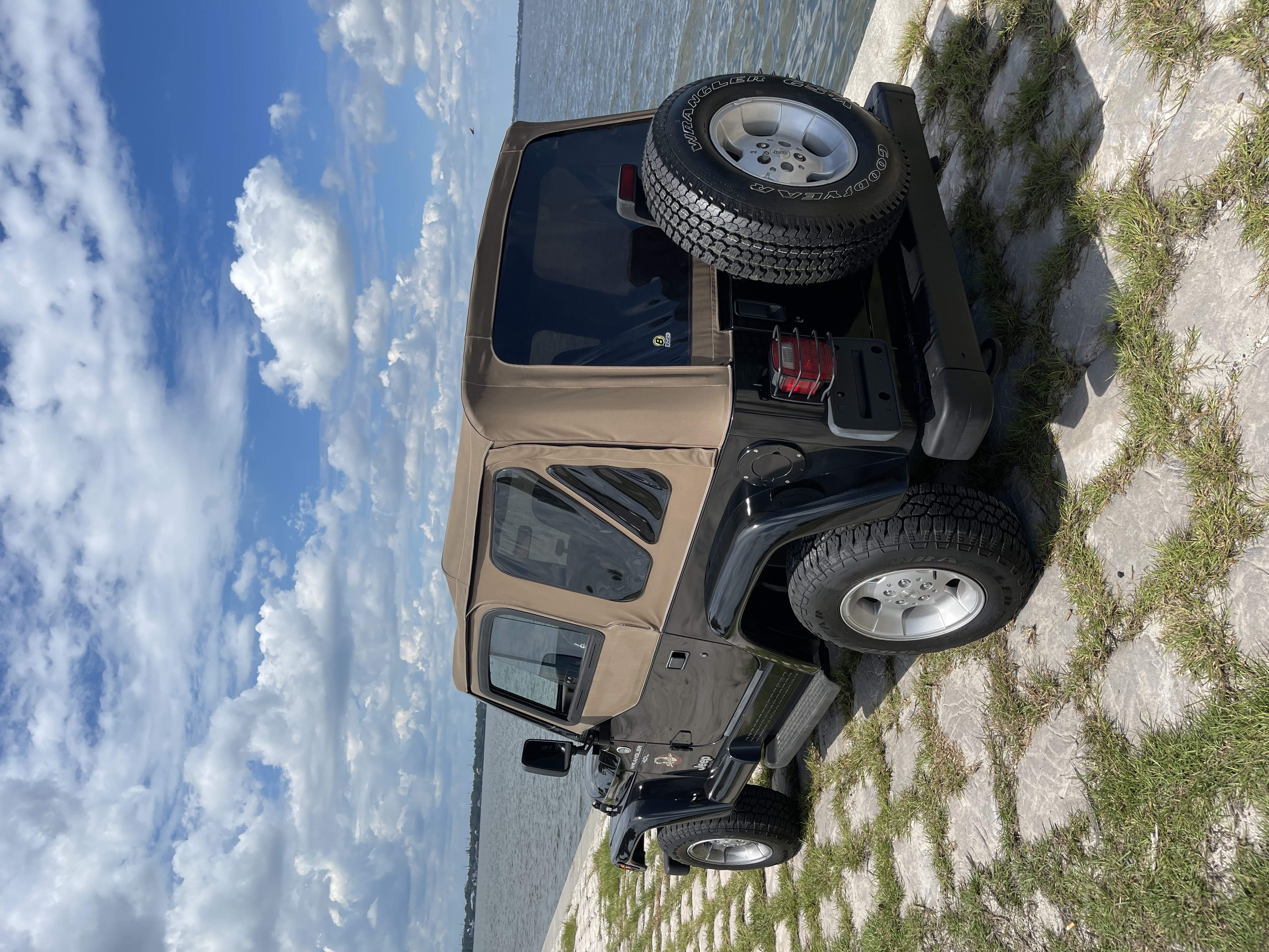 Used 1999 Jeep Wrangler Sahara AWD/4WD image 6