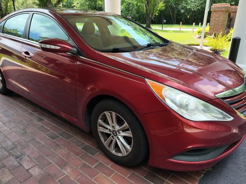 Used 2014 Hyundai Sonata GLS w/ Popular Equipment Group 2 FWD image 12