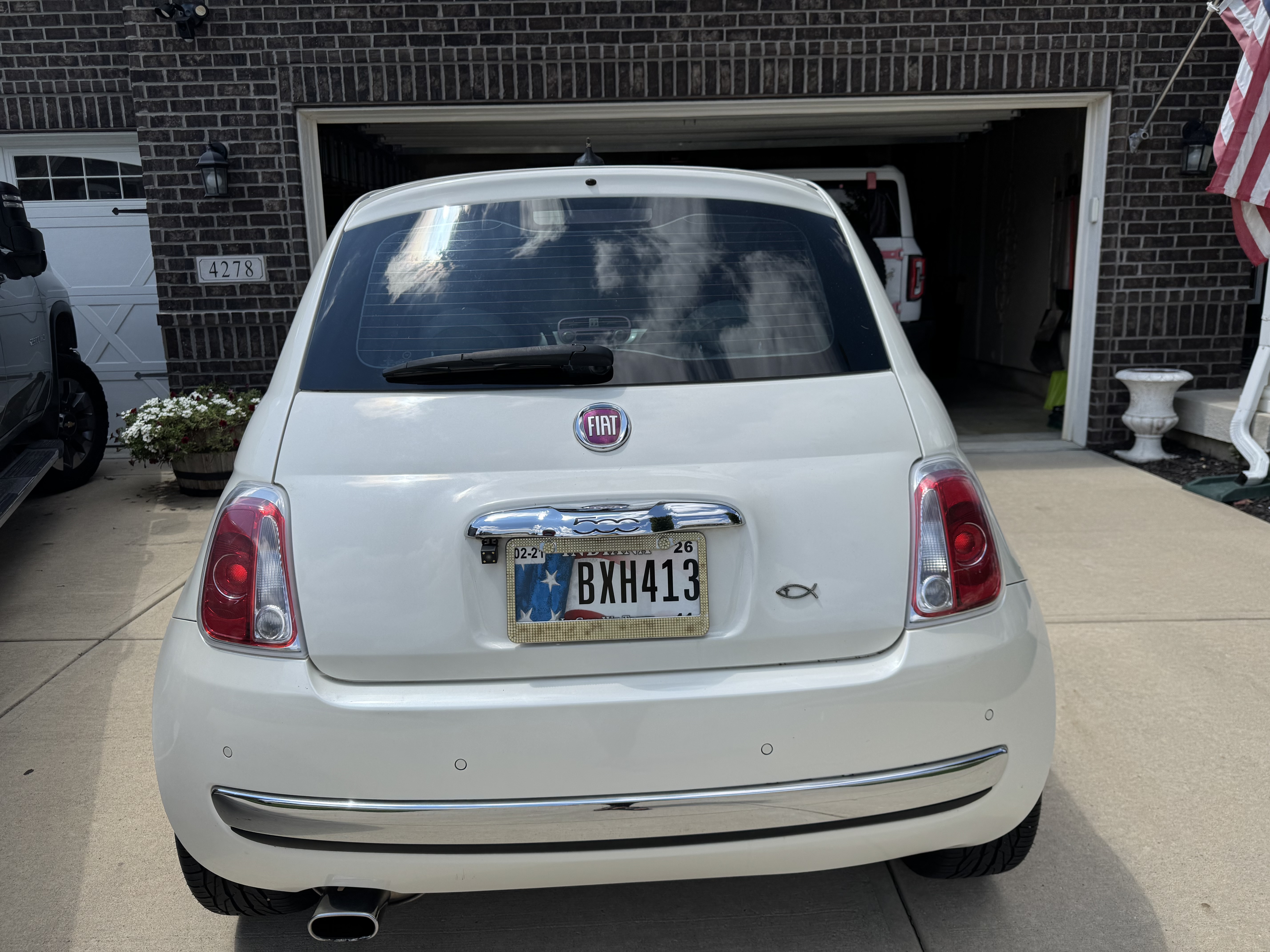 Used 2013 FIAT 500 Lounge w/ Luxury Leather Pkg FWD image 5