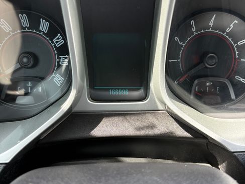 Used 2011 Chevrolet Camaro LT image 17