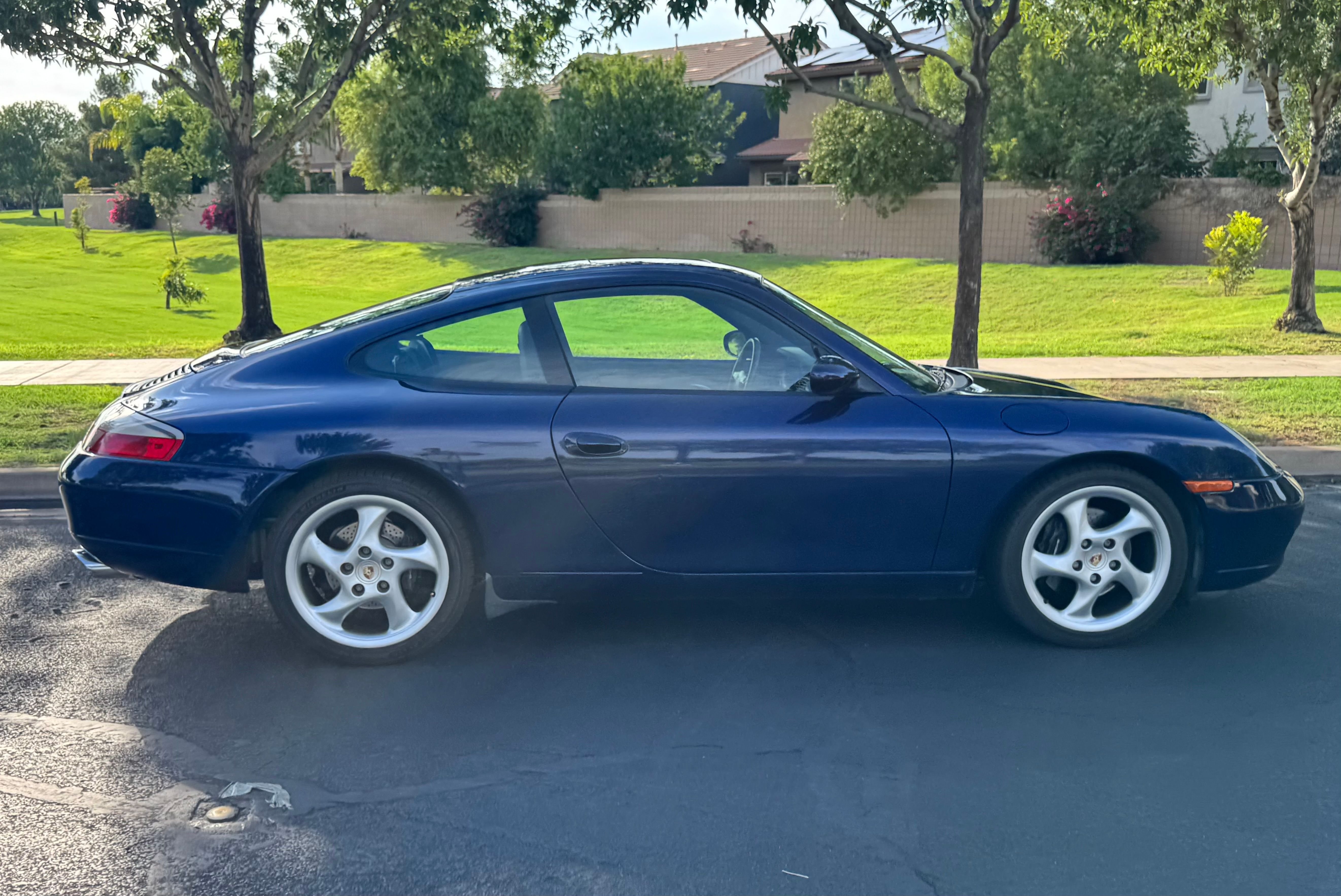Used 2001 Porsche 911 GT3 RS image 2