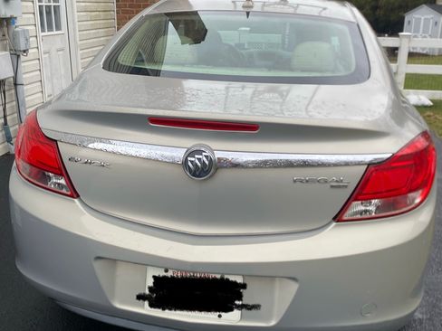 Used 2011 Buick Regal CXL image 5