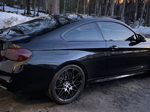 Used 2018 BMW M4 Coupe w/ Competition Package image 5