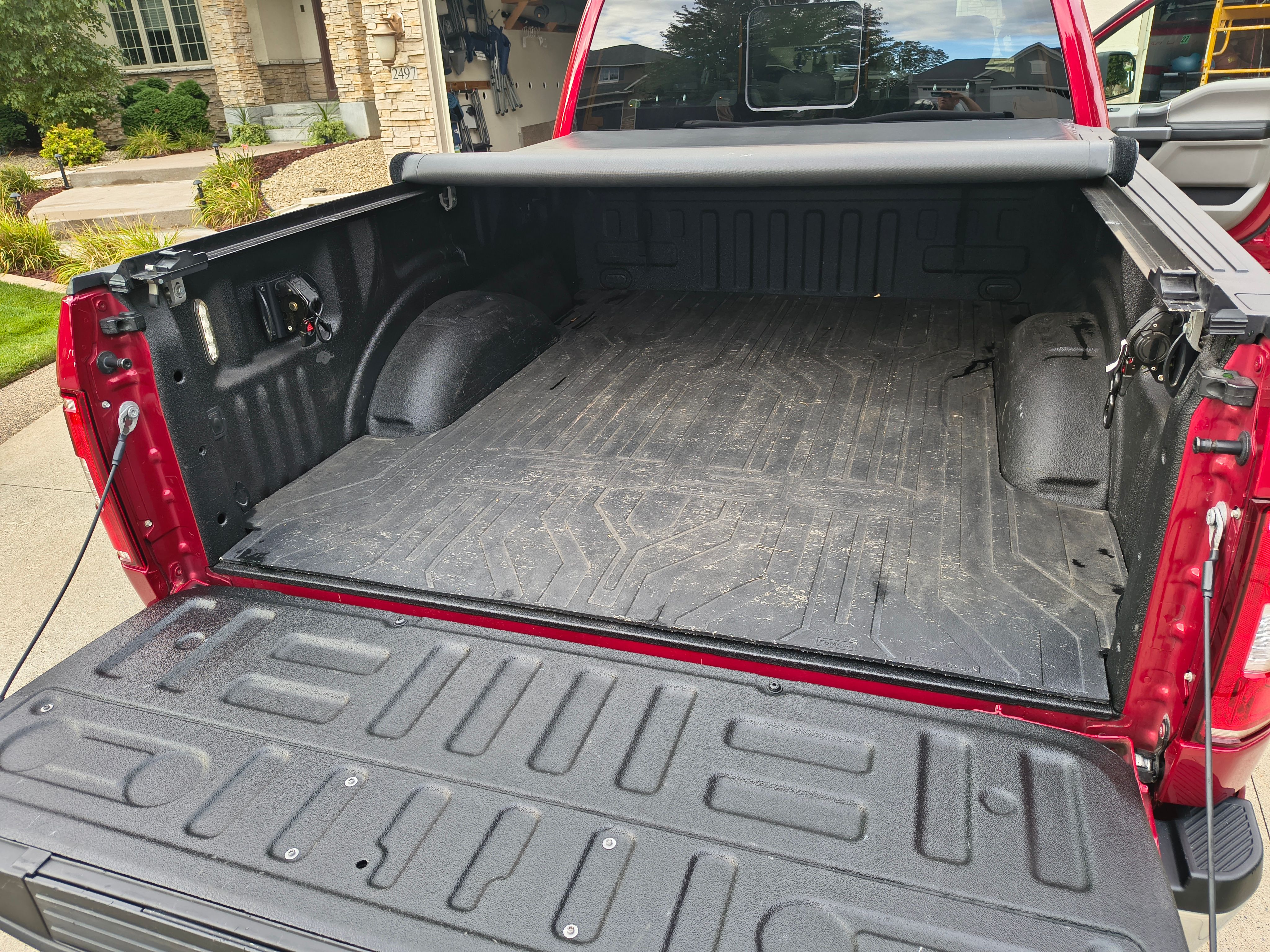 Used 2020 Ford F150 XLT w/ Equipment Group 302A Luxury AWD/4WD image 9