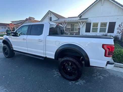 Used 2015 Ford F150 Lariat w/ Equipment Group 502A Luxury image 8