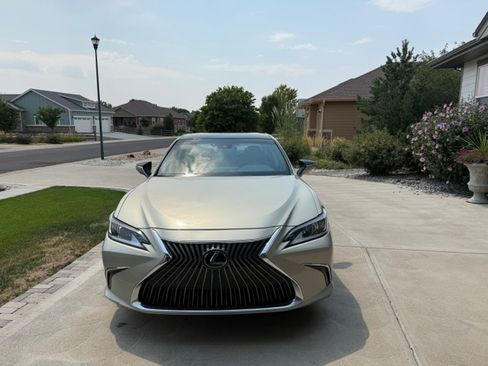 Used 2021 Lexus ES 350 w/ Accessory Package 2 FWD image 4
