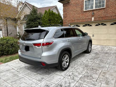 Used 2015 Toyota Highlander Plus image 5