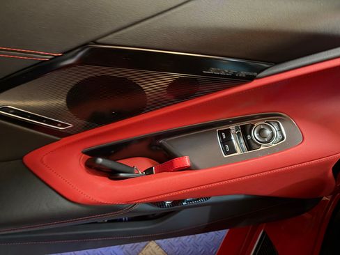 Used 2025 Chevrolet Corvette Stingray Preferred Cpe w/ Z51 Performance Package image 23