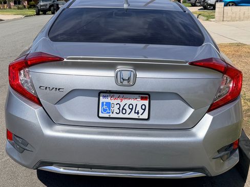Used 2019 Honda Civic EX-L image 5