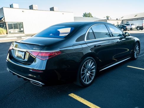 Used 2022 Mercedes-Benz S 500 4MATIC image 5