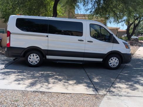 Used 2020 Ford Transit 150 XL RWD image 11