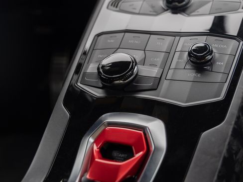 Used 2019 Lamborghini Huracan Performante image 25