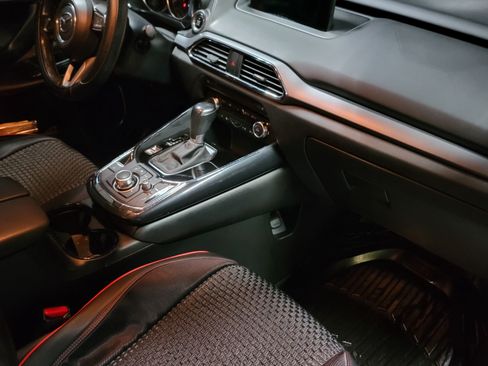 Used 2017 MAZDA CX-9 Touring image 19