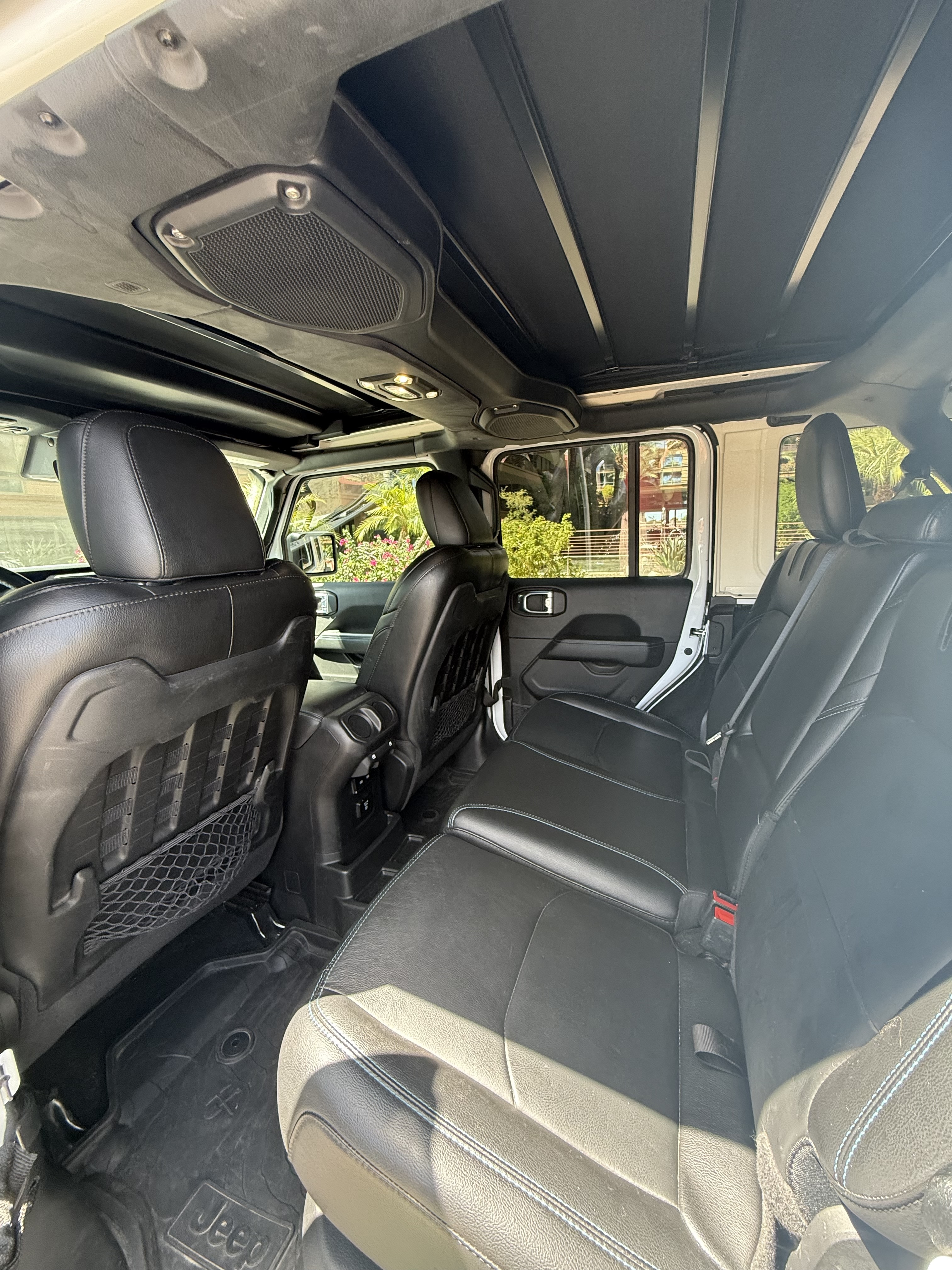 Used 2021 Jeep Wrangler Unlimited Rubicon 4xe w/ Cold Weather Group AWD/4WD image 13