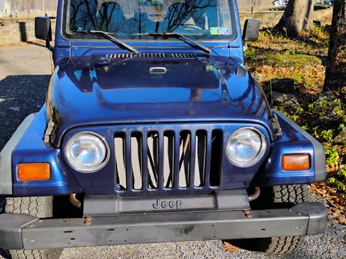 Used 1997 Jeep Wrangler SE image 12
