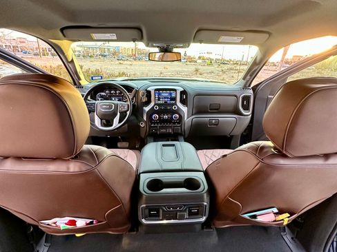 Used 2021 GMC Sierra 1500 SLT image 19