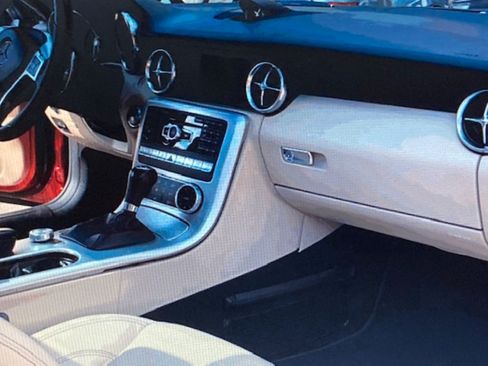 Used 2015 Mercedes-Benz SLK 55 AMG image 11