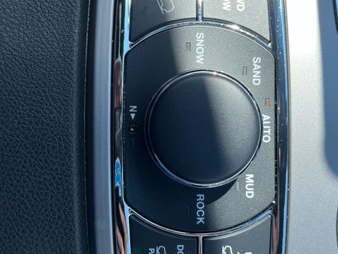 Used 2021 Jeep Grand Cherokee Overland AWD/4WD image 16