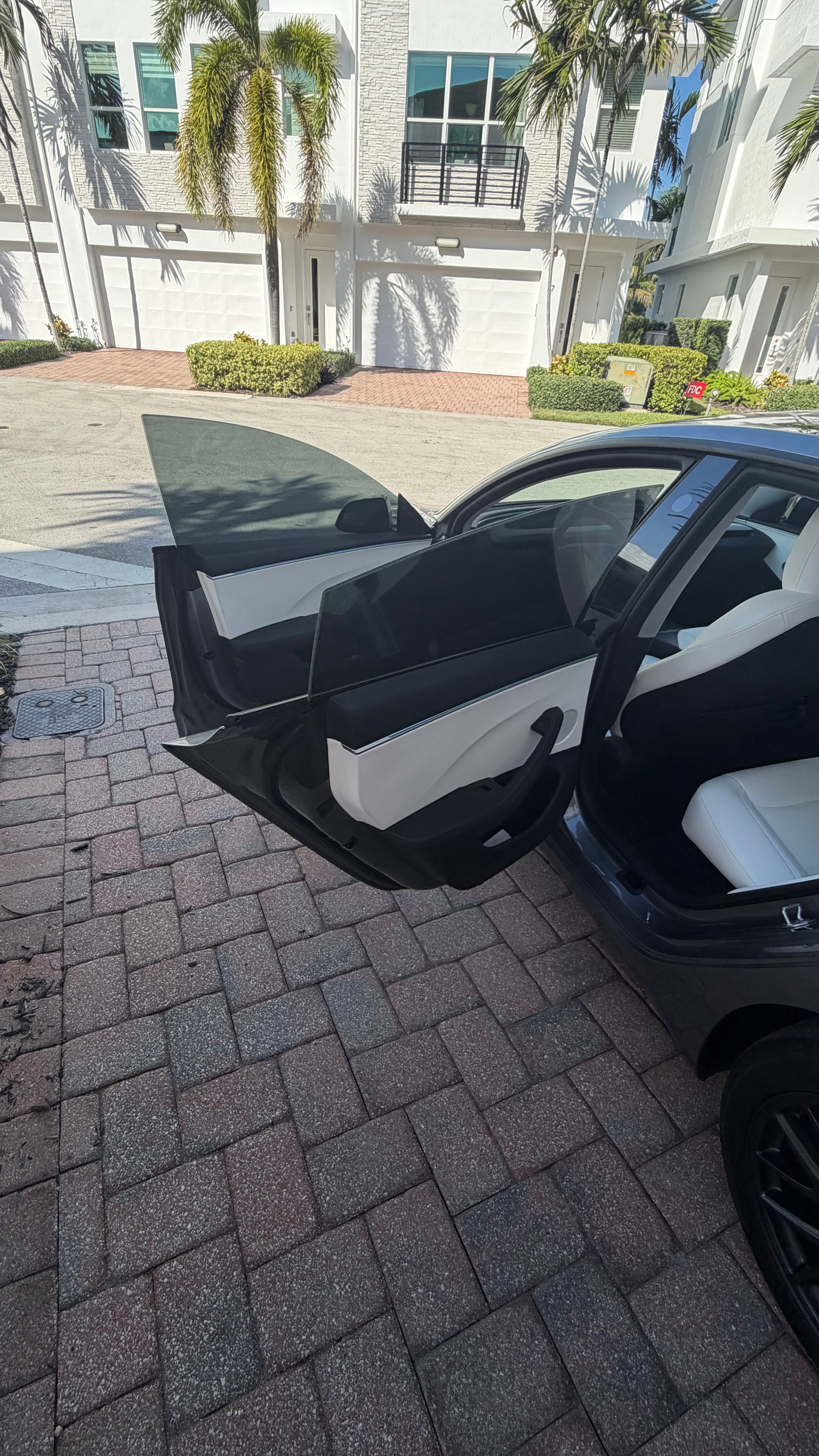 Used 2025 Tesla Model 3 Long Range RWD image 10