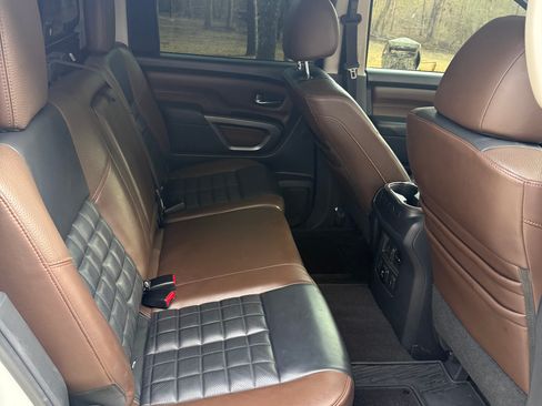 Used 2017 Nissan Titan Platinum Reserve image 4