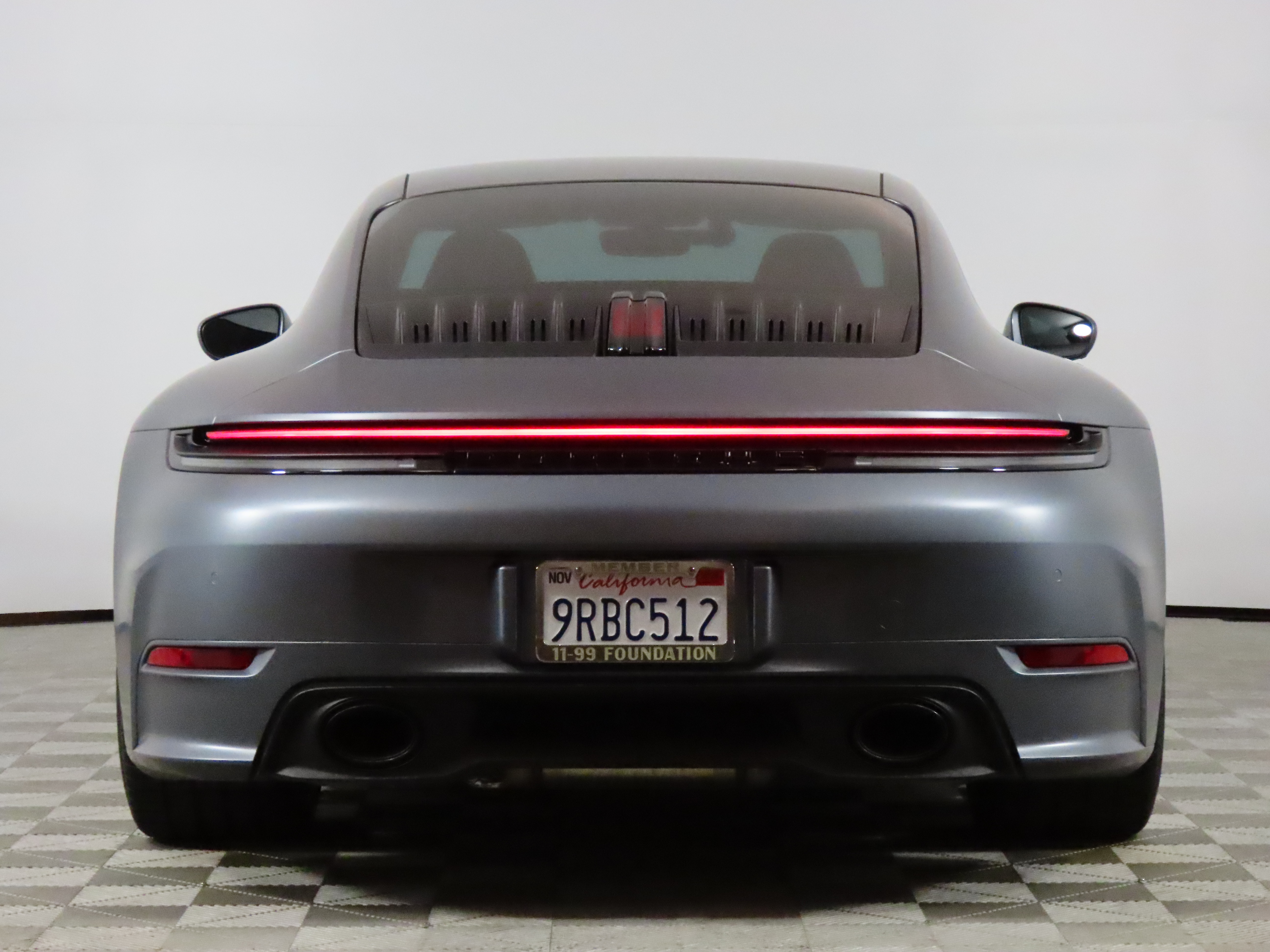 Used 2025 Porsche 911 Carrera RWD image 5